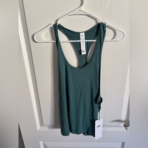 ALO Yoga All Day Tank Size Medium NWT
